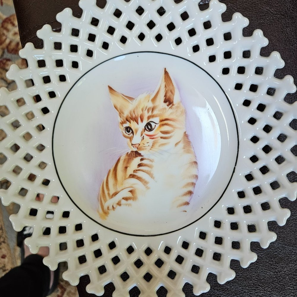 vintage Norcrest cat plate 8'' in diameter